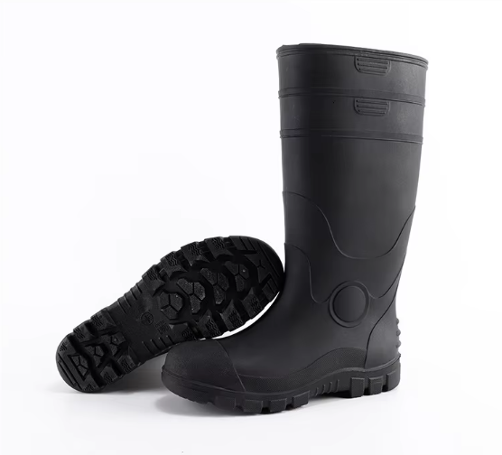 black-puncture-resistant-safety-wellington-boots-with-deep-grip-sole